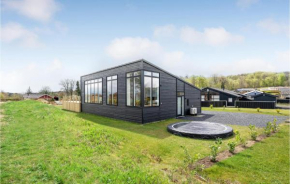 Nice Home In Sjølund With House Sea View in Sjølund
